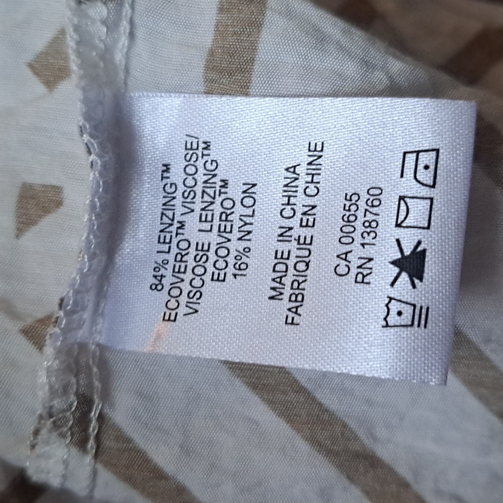 Casual Button Down Shirt with Geometric Pattern. Oversize - Picture 5 of 7